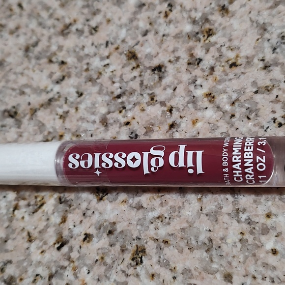 Nwt bundle of "Lip Glossies" in 4 colors from B&B works - Picture 4 of 6